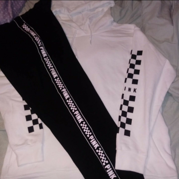 New sets - Picture 7 of 8